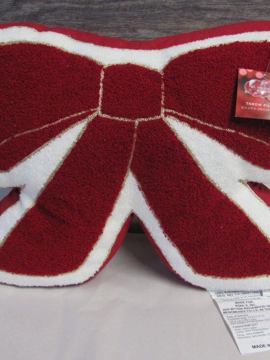 ST NICHOLAS SQUARE CHRISTMAS PILLOW Other - ST NICHOLAS SQUARE CHRISTMAS PILLOW NWT